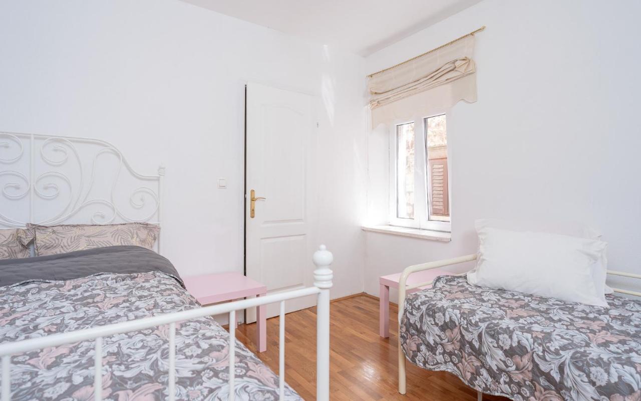 Harbourside Guesthouse Mandina - Zf Hvar Hvar Town Exterior photo